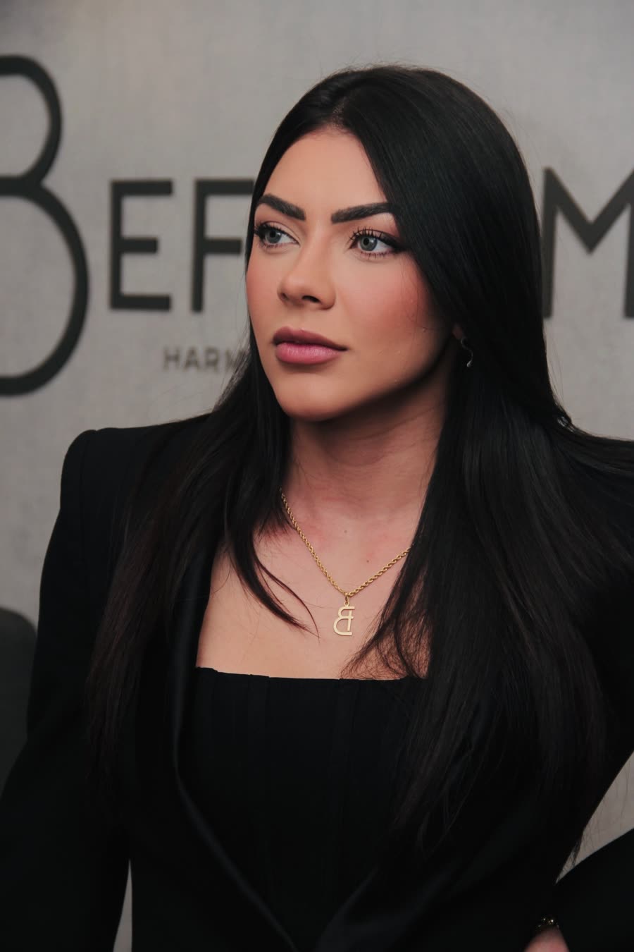 Dra. Brunna Befraim, bioestimuladores e contorno facial em Montes Claros